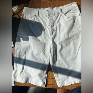 BUNDLE two women’s shorts size 10